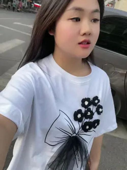 出來透透氣,繼續(xù)混我的日子,急個毛線,又不是只有我一個人難,又不是只有我一個人掙不到錢,